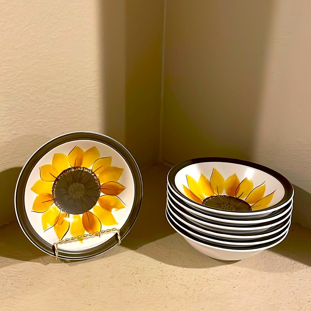 VTG- Electra Mexacali Sunflower 7” Bowl Bundle-7 plates
